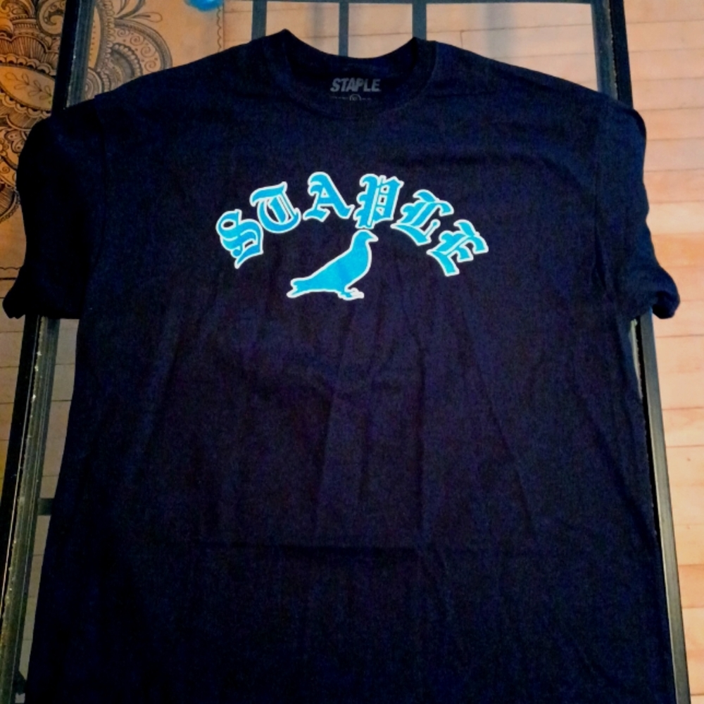 Xl staple shirt
